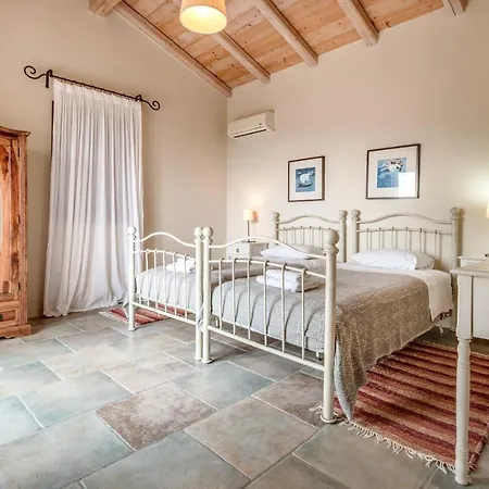 Villa Mastrogiannis Myrtia Kavvadades